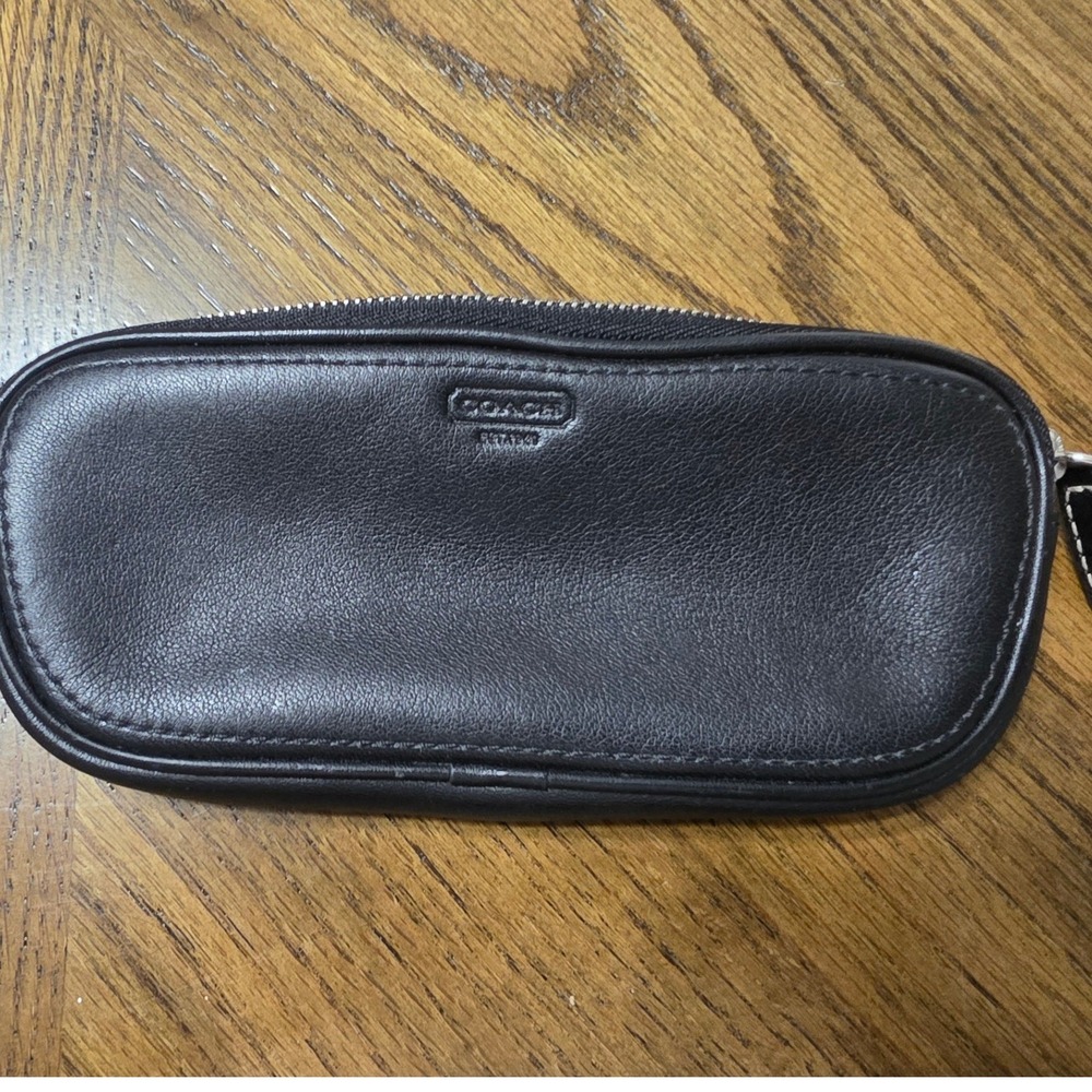 Coach Black Pebbled Leather y2k Zip Small Cosmetic glasses Case Pencil Bag